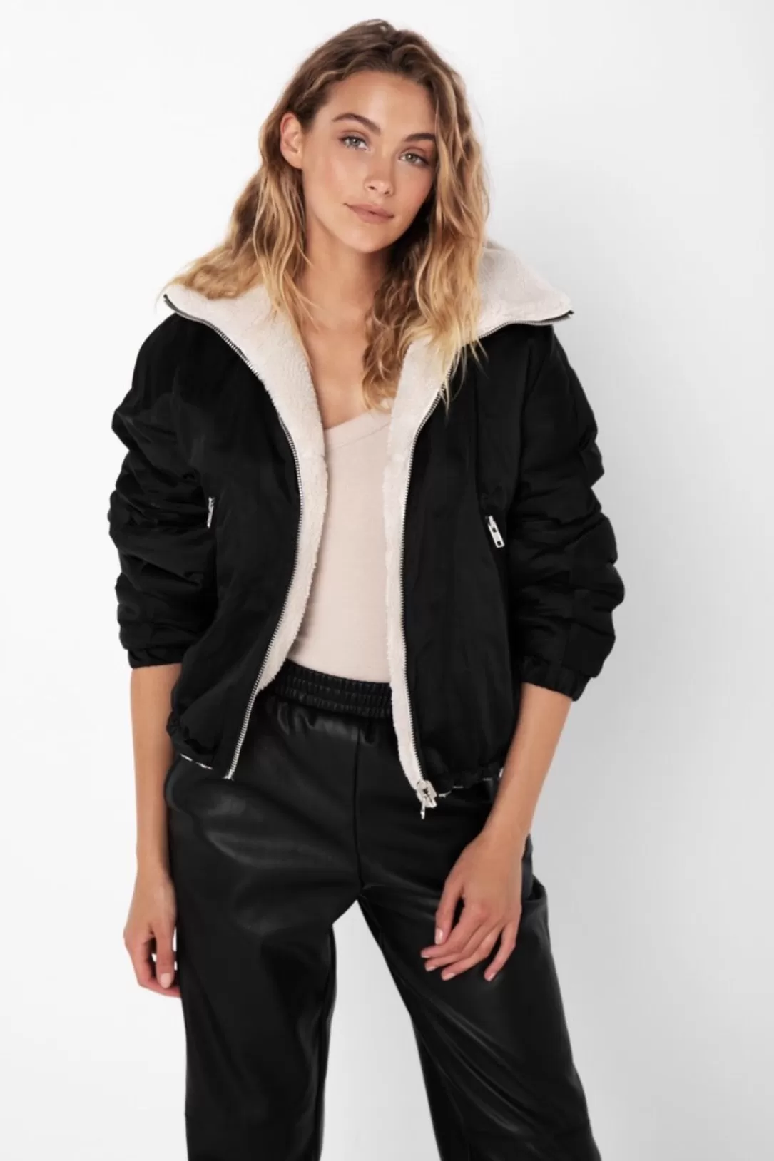 Women Madison The Label Aiden Reversible Jacket-White/Black |