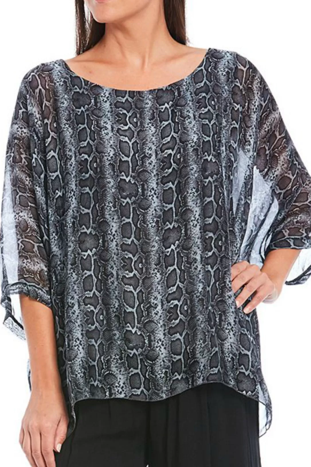 Women M Italy Animal Print Silk Blend Poncho |