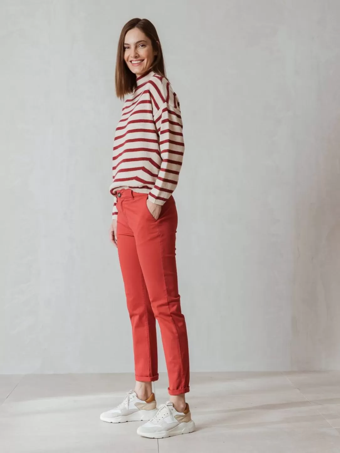 Women Indi & Cold Chino Luca Pants-Rojo |