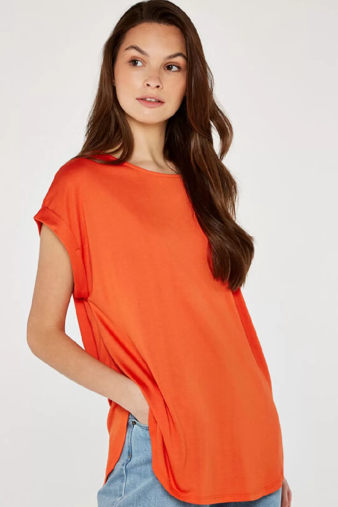 Women Apricot Curved Hem Tee-Terracotta |