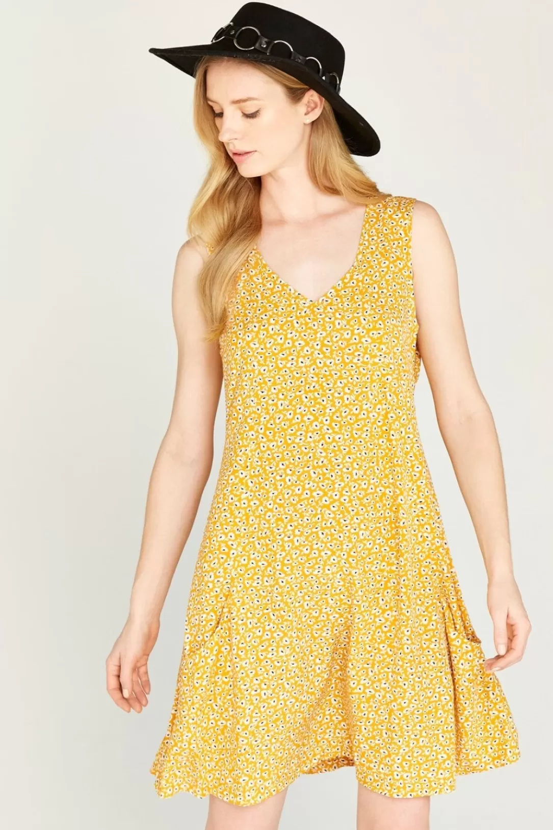 Women Apricot Ditsy V-Neck Dress |