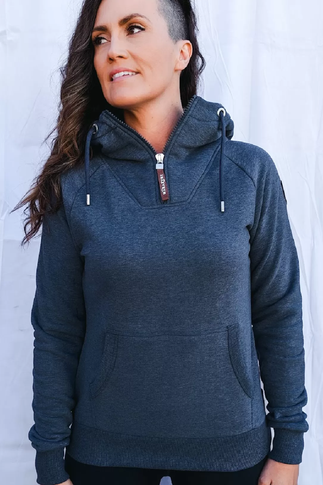 Women Wanakome Faith Half Zip Pullover-Navy |