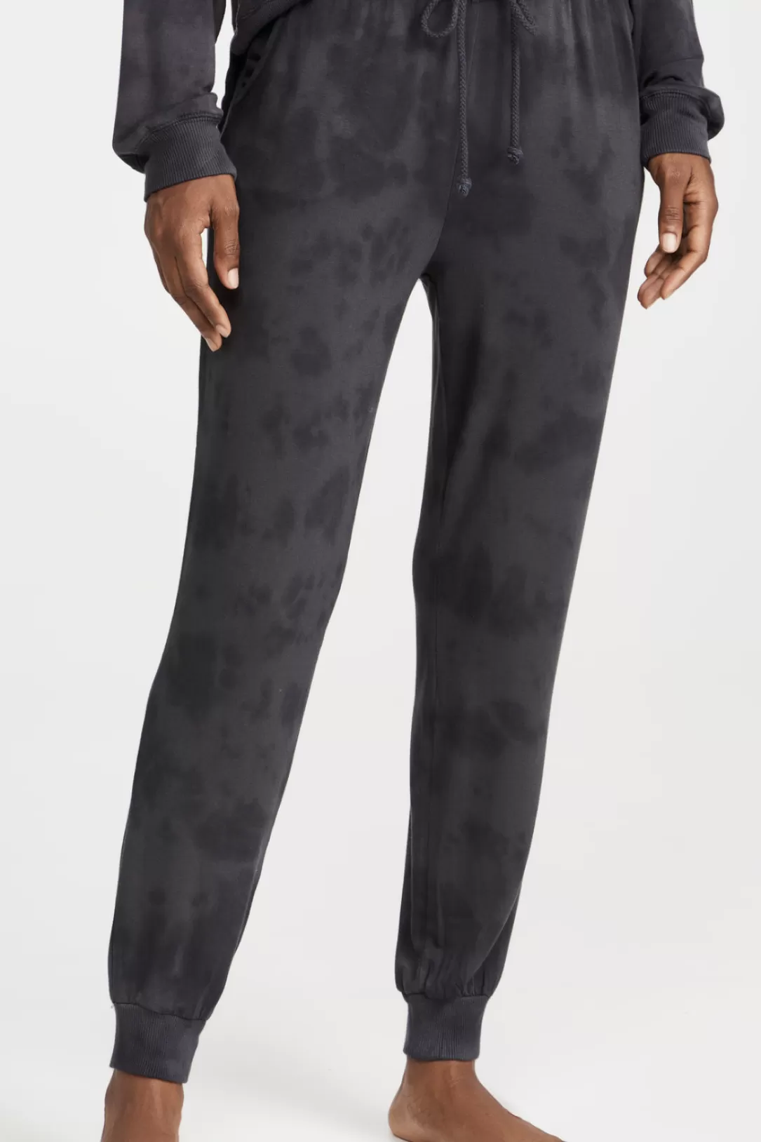 Women Z Supply Go Getter Tie-Dye Jogger-Washed Black |