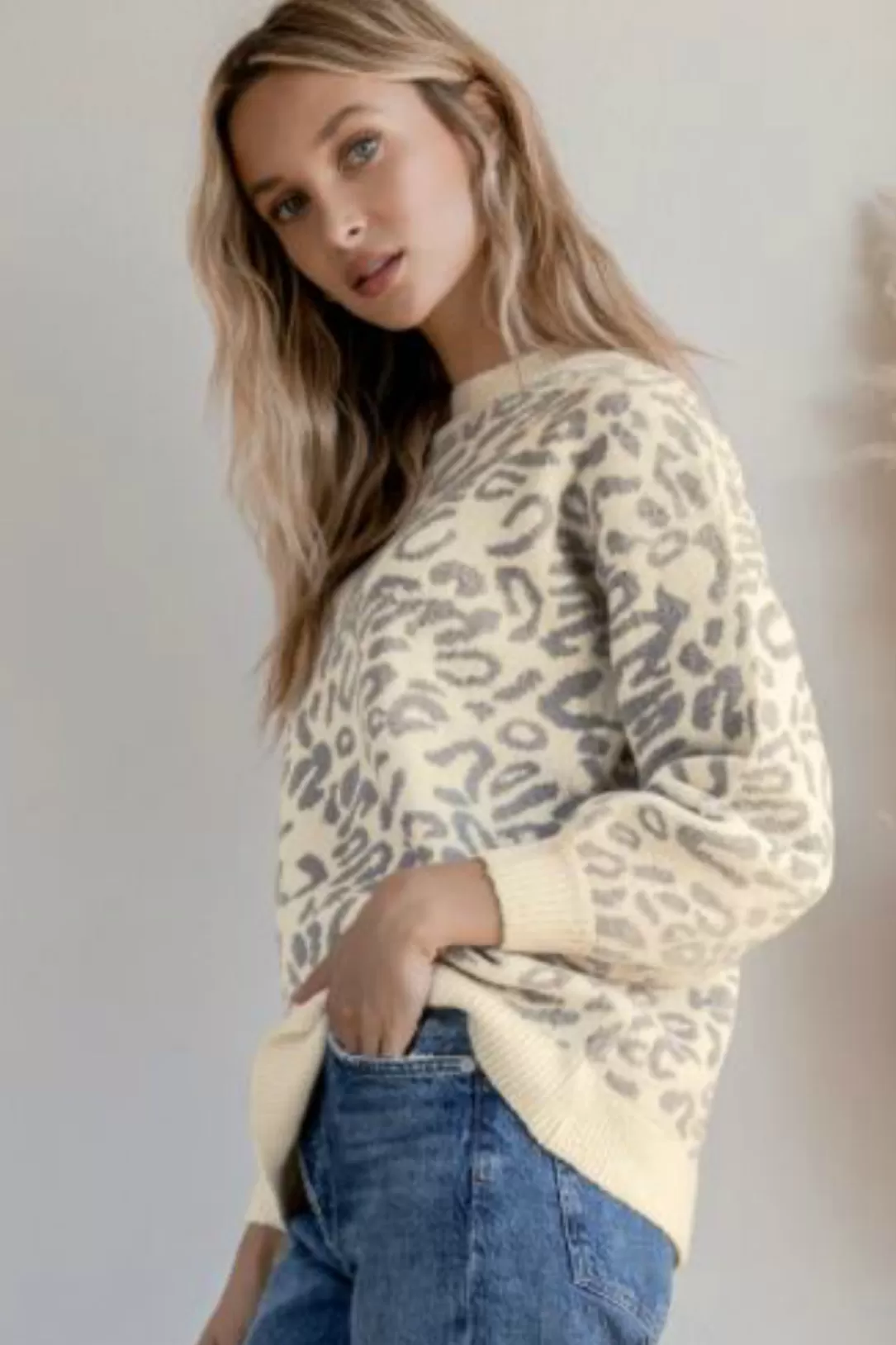 Women RD Style Leopard Knit Balloon Sleeve Sweater |