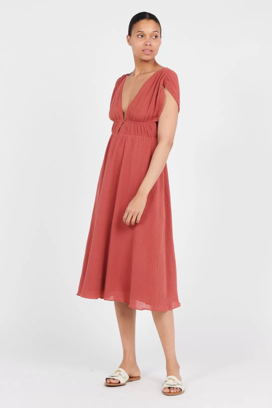 Women The Korner Linen Midi Dress-Brick |