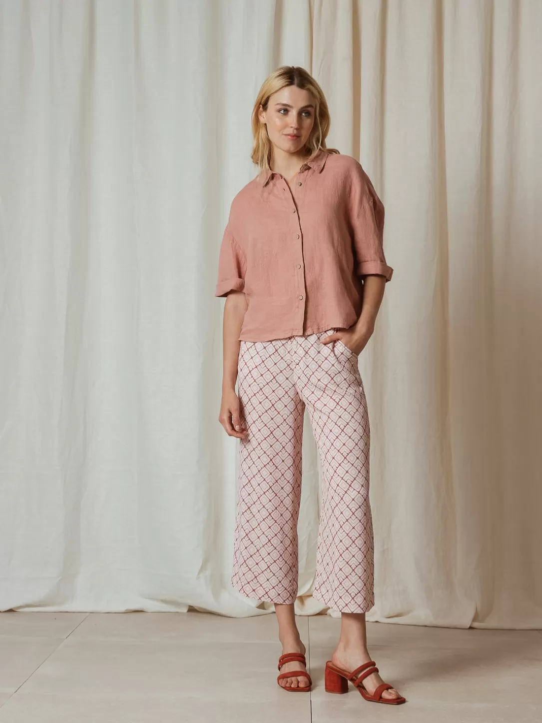 Women Indi & Cold Oversize Linen Shirt-Pink |