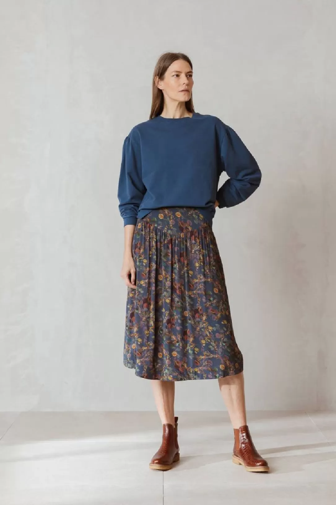 Women Indi & Cold Pleated Floral Skirt |