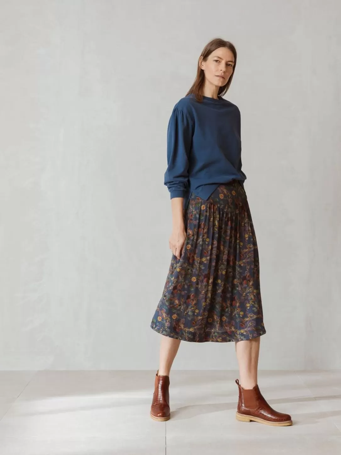 Women Indi & Cold Pleated Floral Skirt |