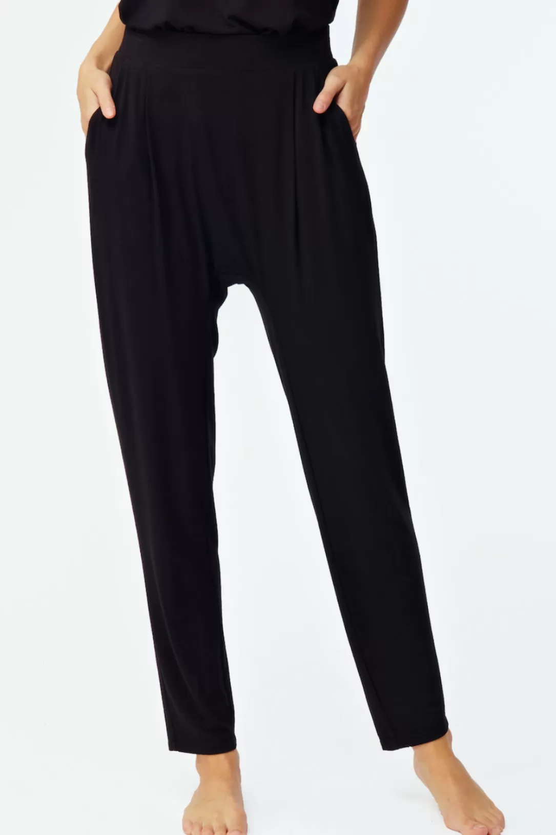 Women I Love Tyler Madison The Naomi Joggers-Black | Iltm