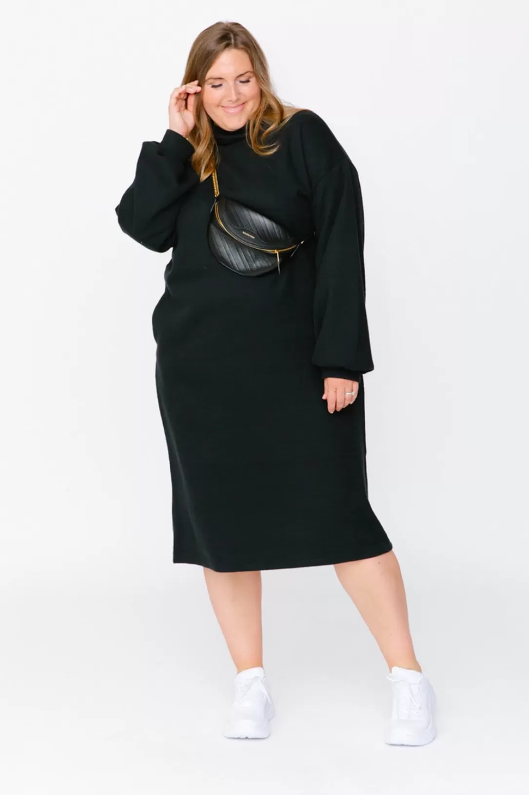 Women Smash + Tess The Sweater Dress In Midnight Black |