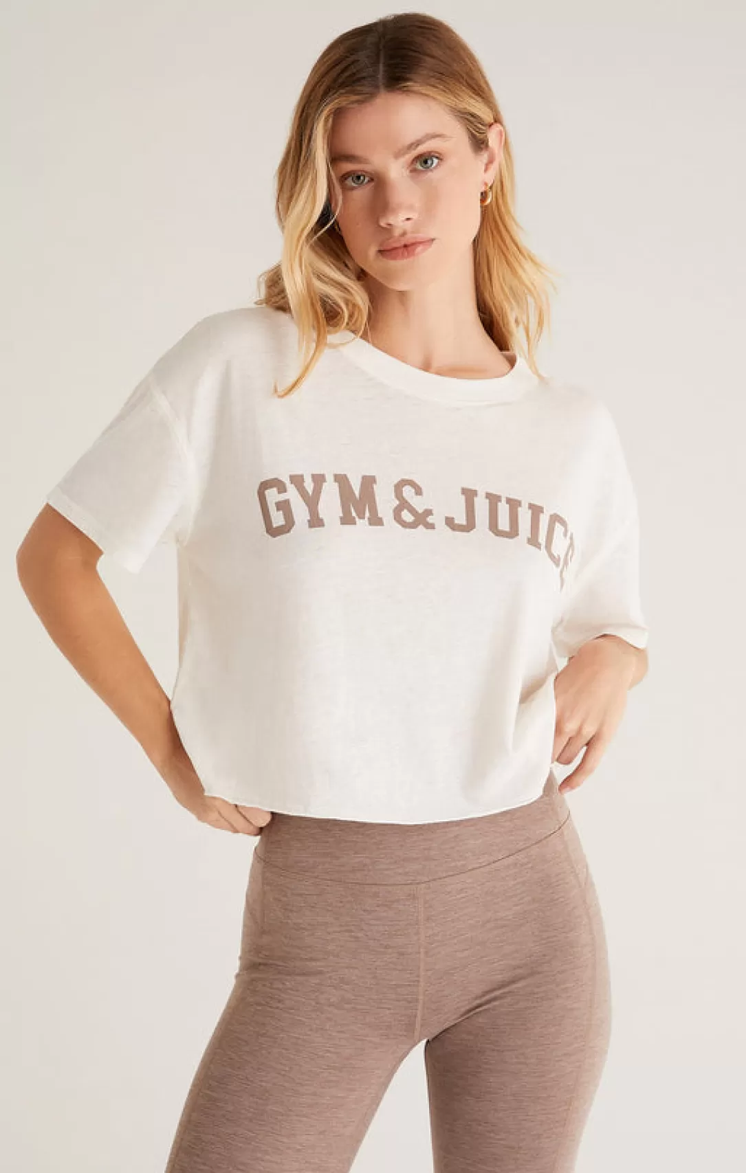 Women Z Supply Vintage Gym Tee-Sandstone |