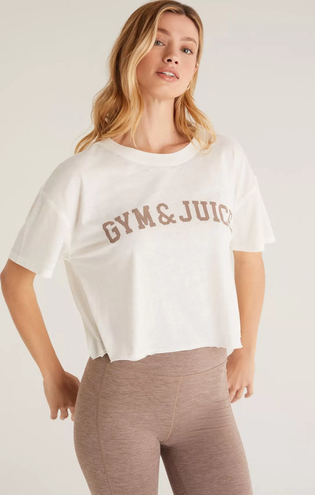 Women Z Supply Vintage Gym Tee-Sandstone |